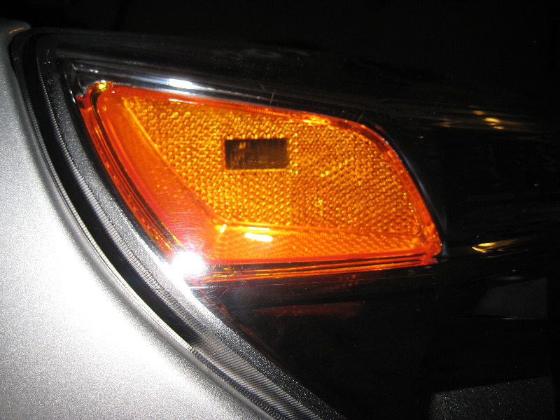 GM-Chevrolet-Equinox-Headlight-Bulbs-Replacement-Guide-031