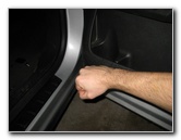 GM-Chevrolet-Equinox-Interior-Door-Panel-Removal-Guide-038