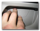 GM-Chevrolet-Equinox-Interior-Door-Panel-Removal-Guide-041