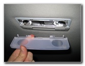 GM-Chevrolet-Equinox-Rear-Passenger-Reading-Light-Bulbs-Replacement-Guide-004