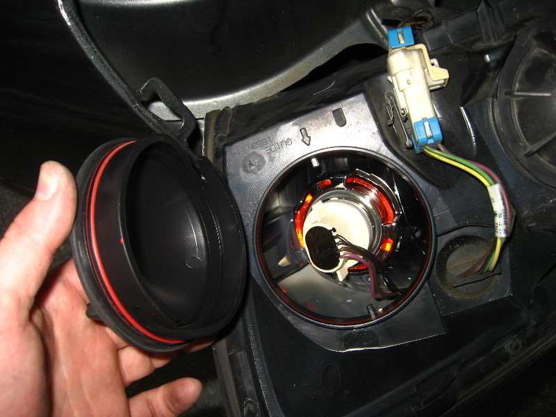 GM-Chevy-Malibu-Headlight-Bulbs-Replacement-Guide-023