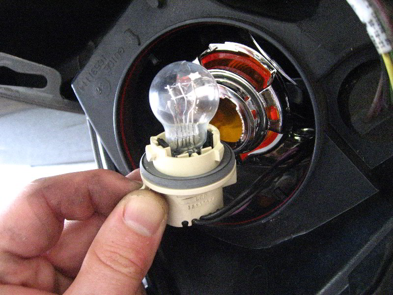 GM-Chevy-Malibu-Headlight-Bulbs-Replacement-Guide-025