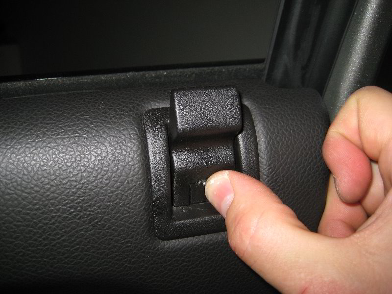 Chevrolet-Silverado-Interior-Door-Panel-Removal-Guide-066