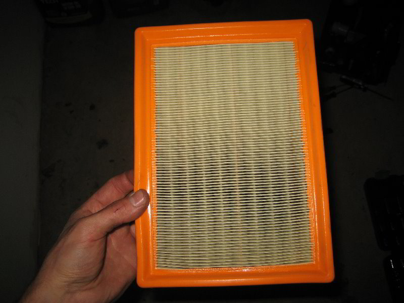 GM-Chevrolet-Sonic-Engine-Air-Filter-Replacement-Guide-009