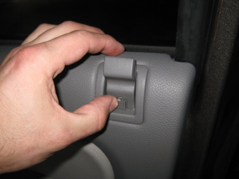 GM-Chevrolet-Tahoe-Interior-Door-Panel-Removal-Guide-048