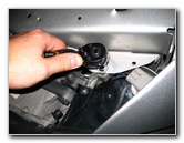 GM-Pontiac-Grand-Prix-Headlight-Bulb-Replacement-Guide-007