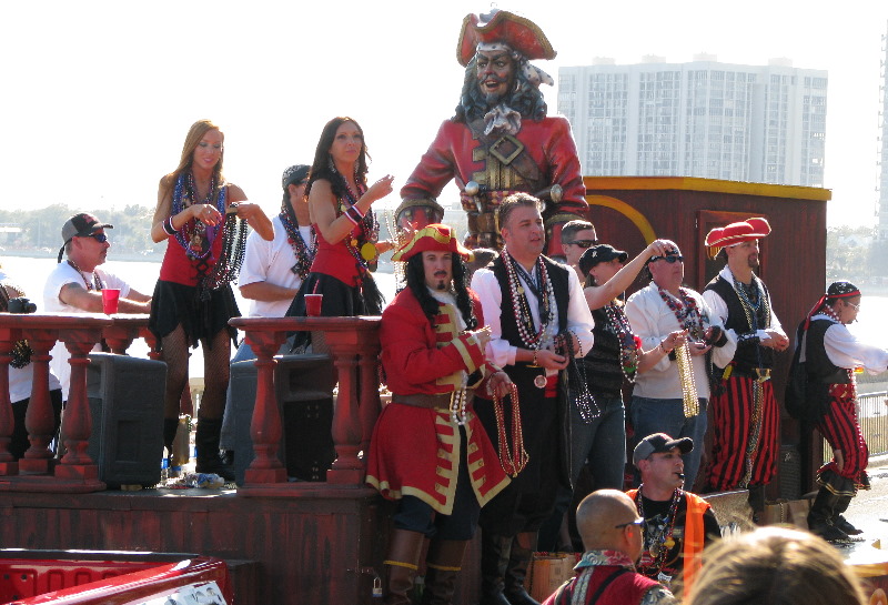 Gasparilla-Parade-of-the-Pirates-Tampa-FL-090