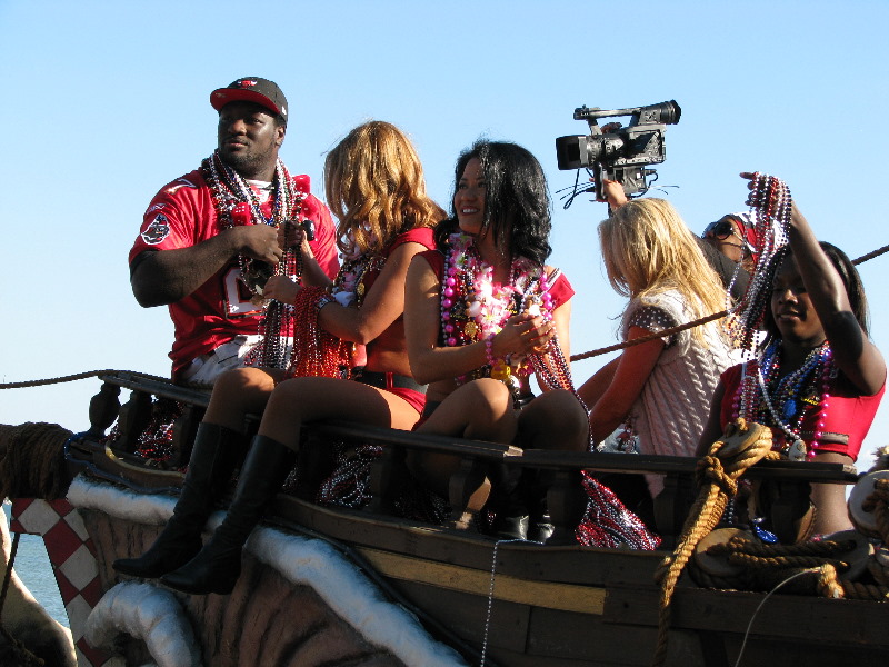 Gasparilla-Parade-of-the-Pirates-Tampa-FL-097
