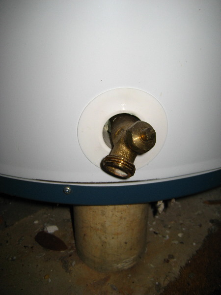 Home-Water-Heater-Sediment-Flush-Guide-003