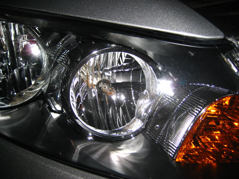 Honda-Accord-Headlight-Bulbs-Replacement-Guide-028