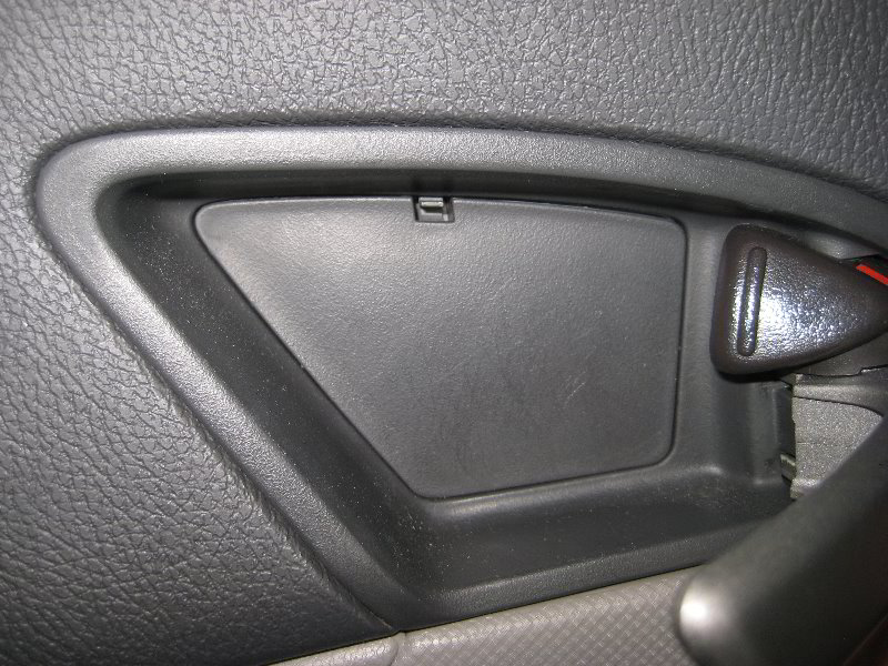 Honda-Accord-Interior-Door-Panel-Removal-Guide-005