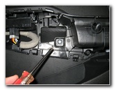 Honda-Fit-Jazz-Front-Door-Panel-Removal-Speaker-Replacement-Guide-013