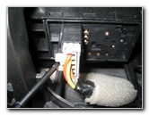 Honda-Fit-Jazz-Front-Door-Panel-Removal-Speaker-Replacement-Guide-017