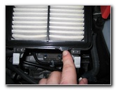 Honda-Fit-Jazz-Engine-Air-Filter-Cleaning-Replacement-Guide-013