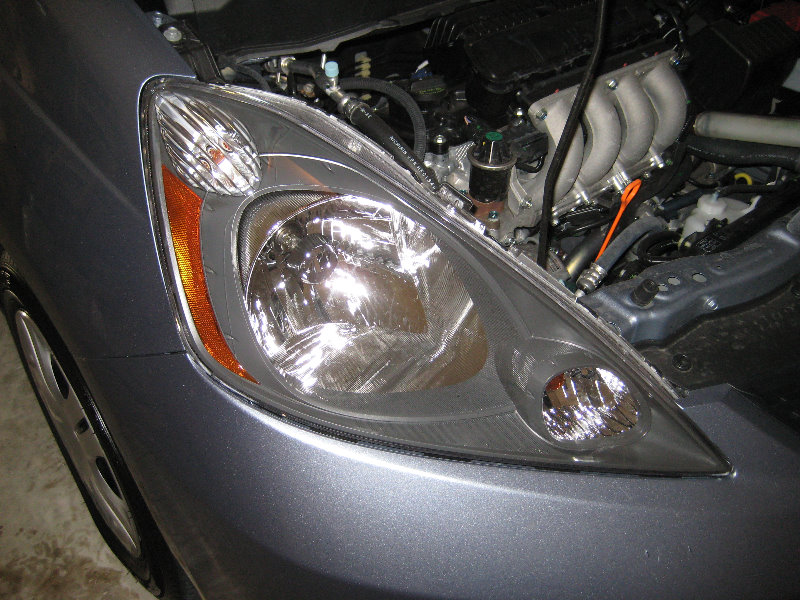 Honda-Fit-Jazz-Headlight-Bulbs-Replacement-Guide-001