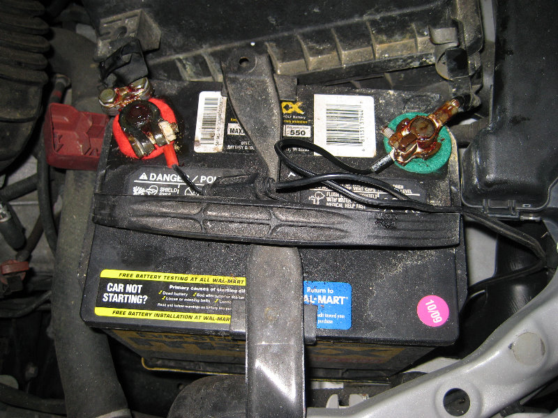 How-To-Clean-and-Stop-Car-Battery-Terminal-Corrosion-019
