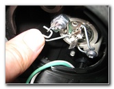 Hyundai-Elantra-Headlight-Bulbs-Replacement-Guide-019