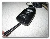 Hyundai-Elantra-Key-Fob-Battery-Replacement-Guide-002