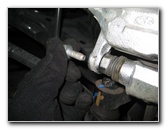 Hyundai-Santa-Fe-Front-Brake-Pads-Replacement-Guide-023