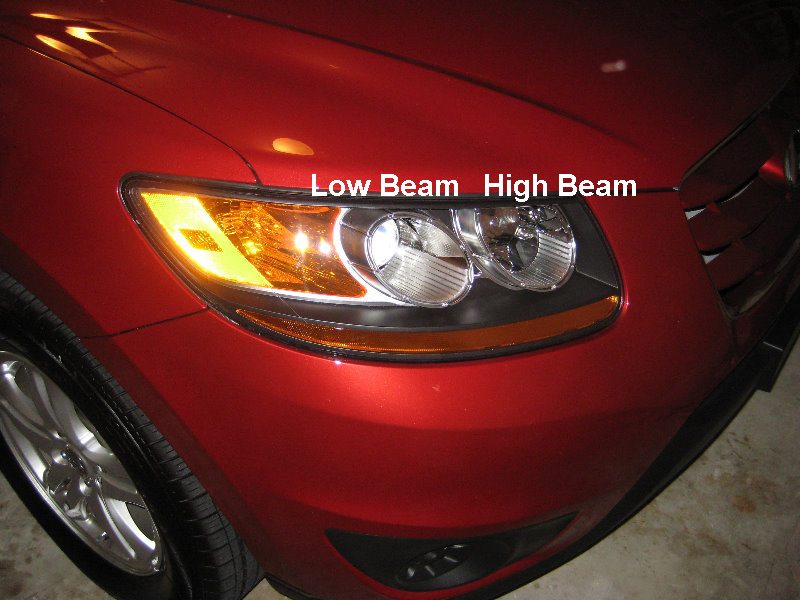Hyundai-Santa-Fe-Headlight-Bulbs-Replacement-Guide-001