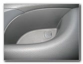 Hyundai-Sonata-Front-Door-Panel-Removal-Guide-002