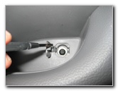 Hyundai-Sonata-Front-Door-Panel-Removal-Guide-003