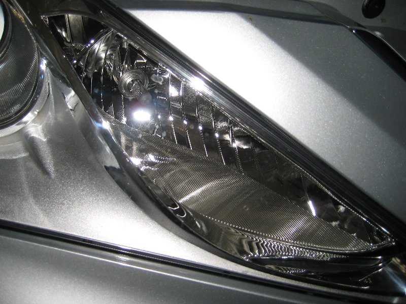 Hyundai-Sonata-Headlight-Bulbs-Replacement-Guide-020