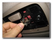 Hyundai-Tucson-Dome-Light-Bulb-Replacement-Guide-009