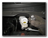 Hyundai-Tucson-Front-Brake-Pads-Replacement-Guide-020