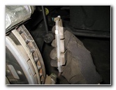 Hyundai-Tucson-Front-Brake-Pads-Replacement-Guide-024