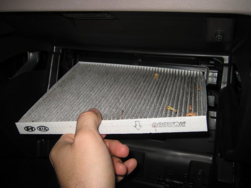 Hyundai-Tucson-HVAC-Cabin-Air-Filter-Replacement-Guide-016