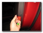 Hyundai-Tucson-Interior-Door-Panel-Removal-Guide-016