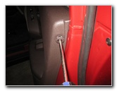 Hyundai-Tucson-Interior-Door-Panel-Removal-Guide-047