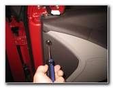 Hyundai-Tucson-Interior-Door-Panel-Removal-Guide-051
