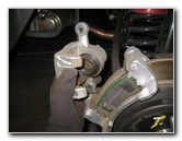 Hyundai-Tucson-Rear-Disc-Brake-Pads-Replacement-Guide-013