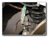 Hyundai-Tucson-Rear-Disc-Brake-Pads-Replacement-Guide-024