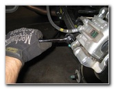 Hyundai-Tucson-Rear-Disc-Brake-Pads-Replacement-Guide-029