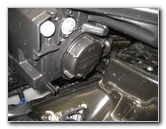 Hyundai-Veloster-Headlight-Bulbs-Replacement-Guide-003