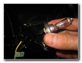 Hyundai-Veloster-Headlight-Bulbs-Replacement-Guide-013