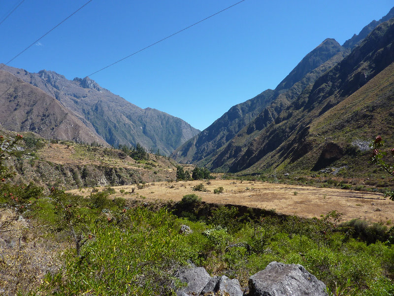 Inca-Hiking-Trail-To-Machu-Picchu-Peru-017
