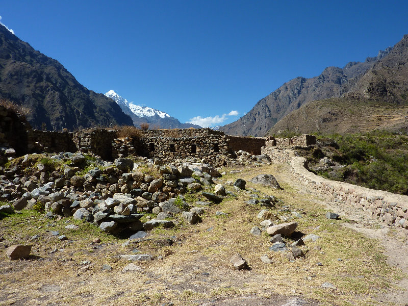 Inca-Hiking-Trail-To-Machu-Picchu-Peru-044