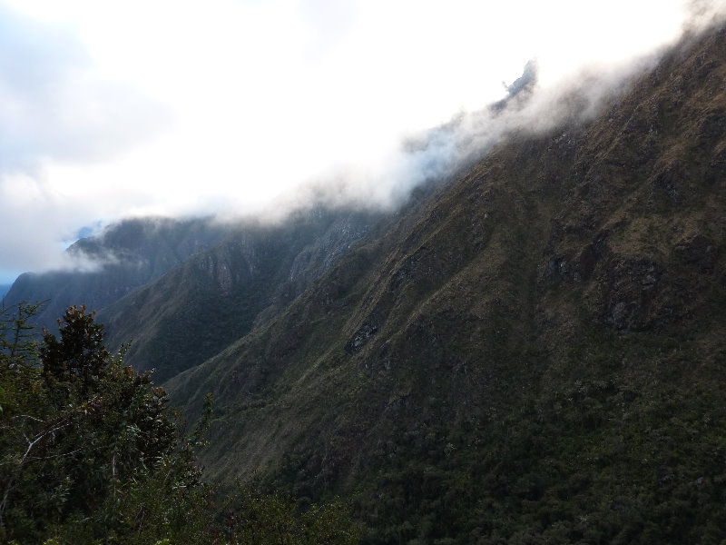 Inca-Hiking-Trail-To-Machu-Picchu-Peru-150