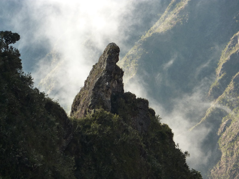 Inca-Hiking-Trail-To-Machu-Picchu-Peru-166