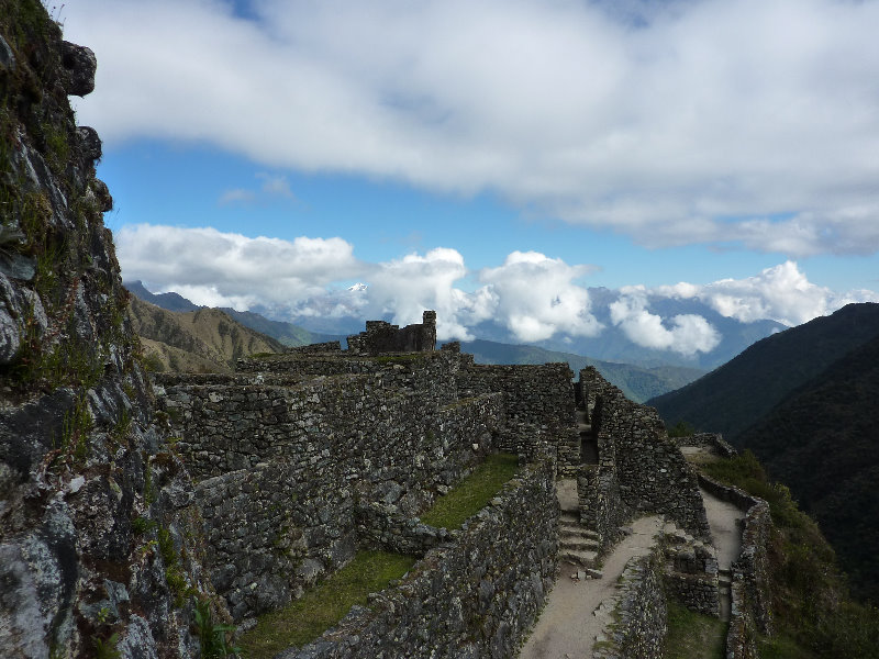 Inca-Hiking-Trail-To-Machu-Picchu-Peru-210