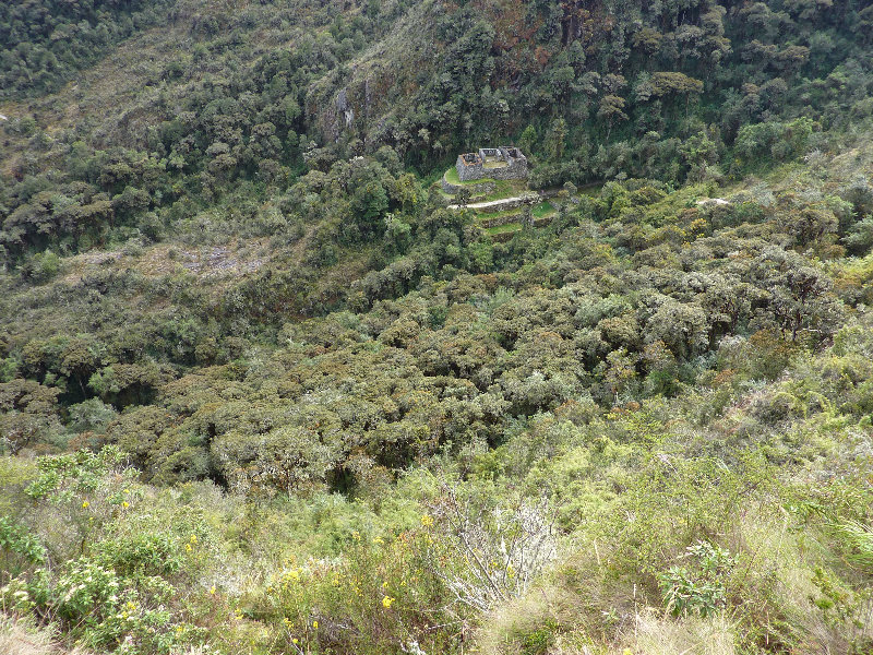 Inca-Hiking-Trail-To-Machu-Picchu-Peru-213