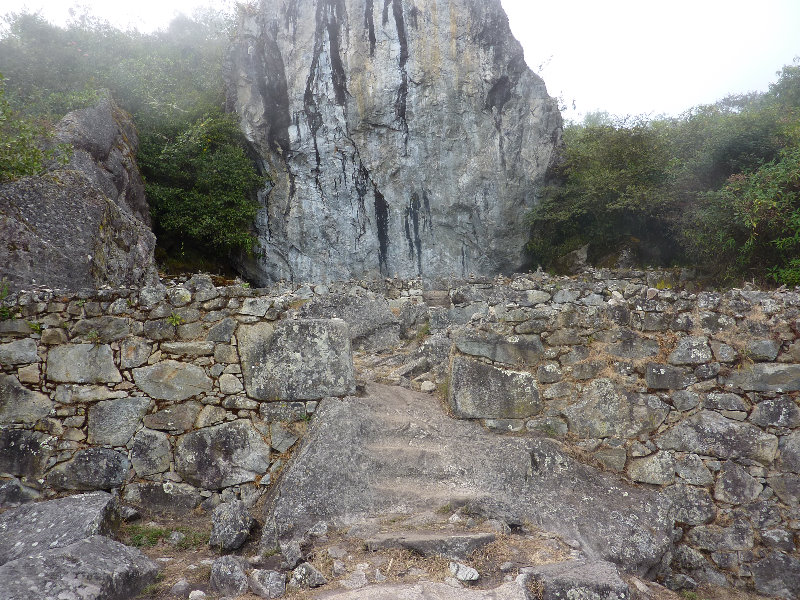 Inca-Hiking-Trail-To-Machu-Picchu-Peru-352