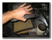 Jeep-Grand-Cherokee-Engine-Air-Filter-Replacement-Guide-005