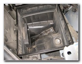 Jeep-Grand-Cherokee-Engine-Air-Filter-Replacement-Guide-007
