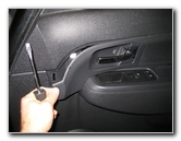 Jeep-Liberty-Door-Panel-Removal-Speaker-Replacement-Guide-003