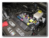 Jeep-Liberty-Electrical-Fuse-Replacement-Guide-003